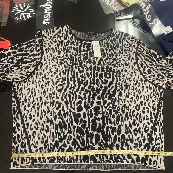 Ann Taylor leopard print sweater - Picture 9 of 13